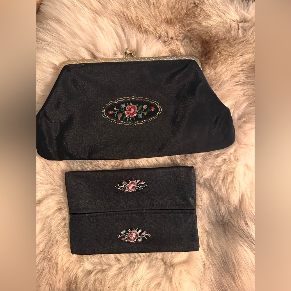 Vintage pouch and tissue holder - Picture 14 of 15